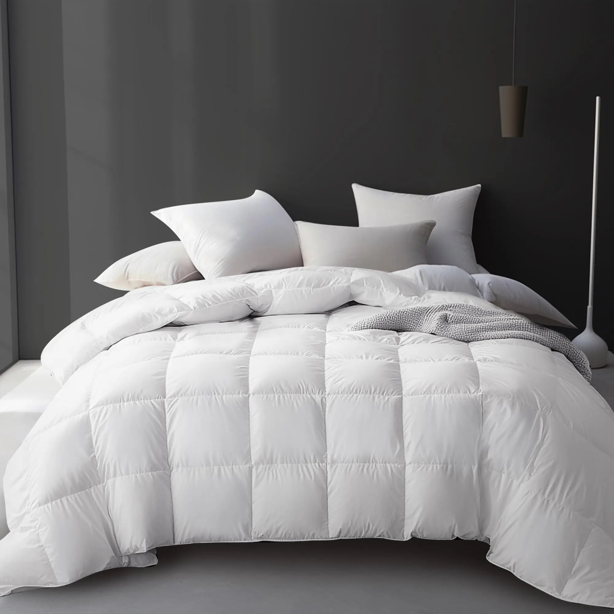 All-Season Goose Down Bedding Set – Breathable Cooling Comforter