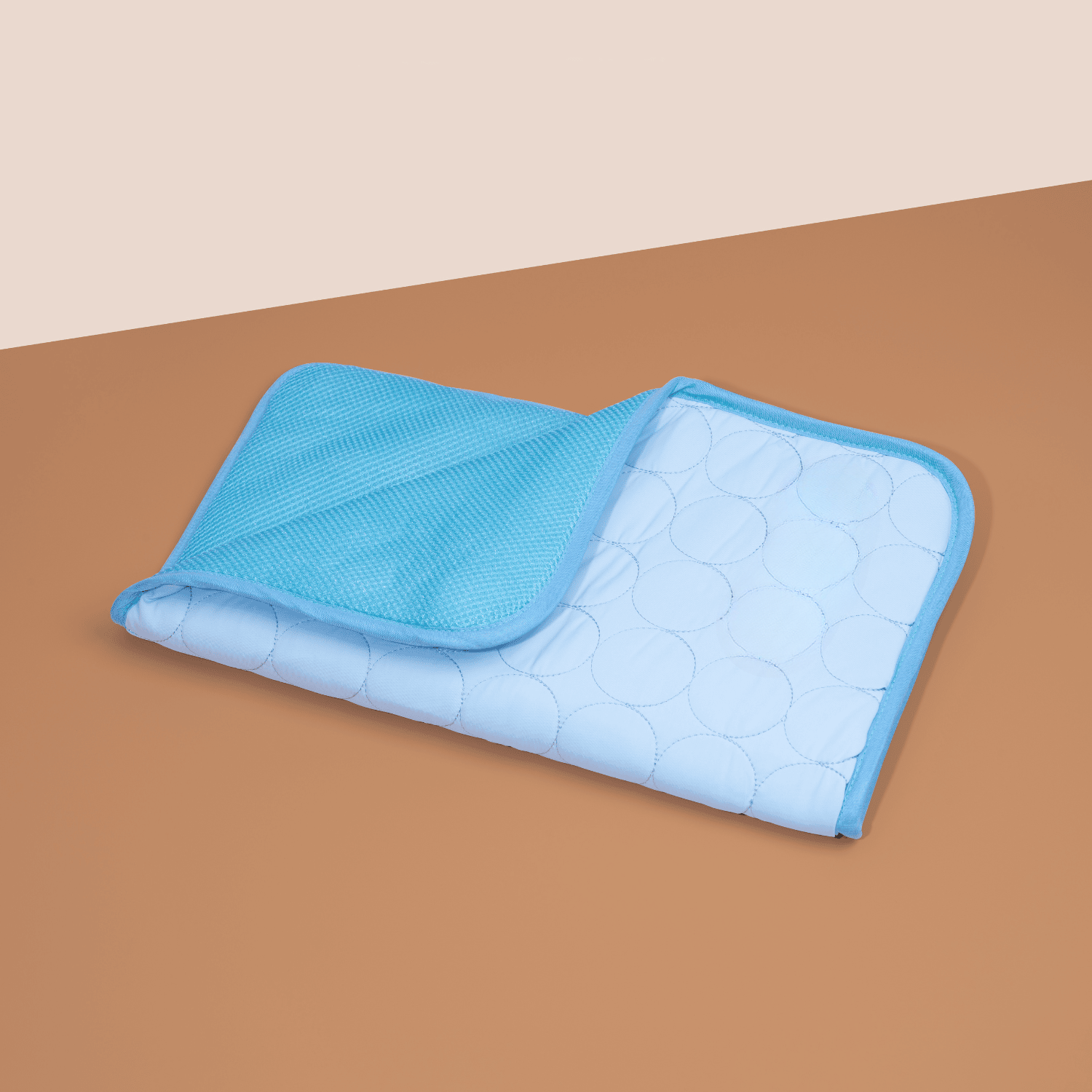 Dog Cooling Mat with Enhanced 4X Cooling Power – Durable and Comfortable for Warm Weather