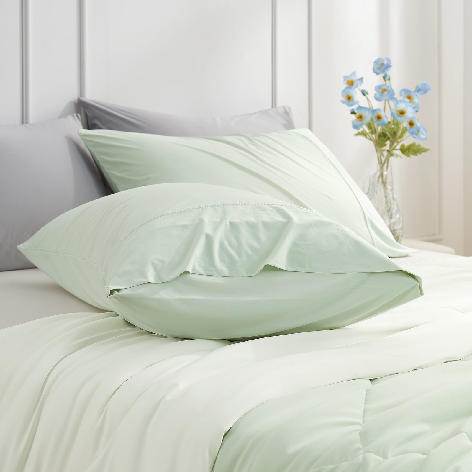 Charcoal Grey Pillowcases – Breathable Fabric with Japanese Cooling Technology
