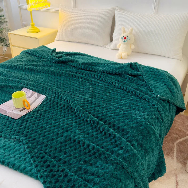 Lightweight Microfiber Fleece Throw Blanket for Warm and Cozy Comfort