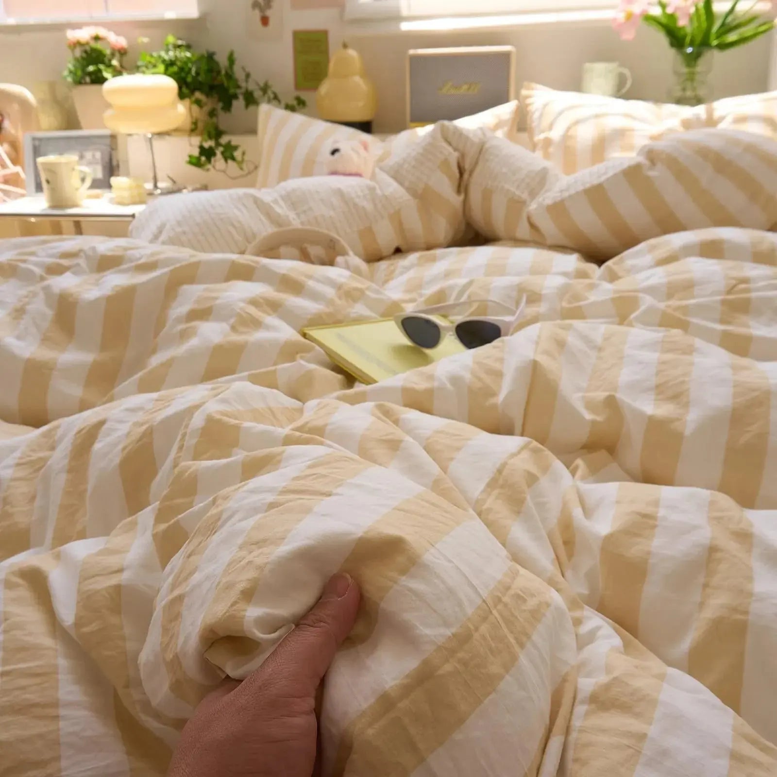 Breathable Cotton Crepe Bedding Collection | Year-Round Complete Quilt Set