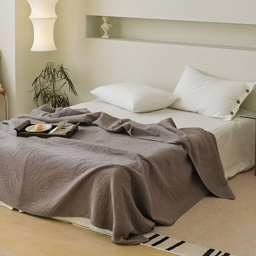 Soft Leaf Woven Cotton Blanket – Antibacterial Throw for Year-Round Comfort
