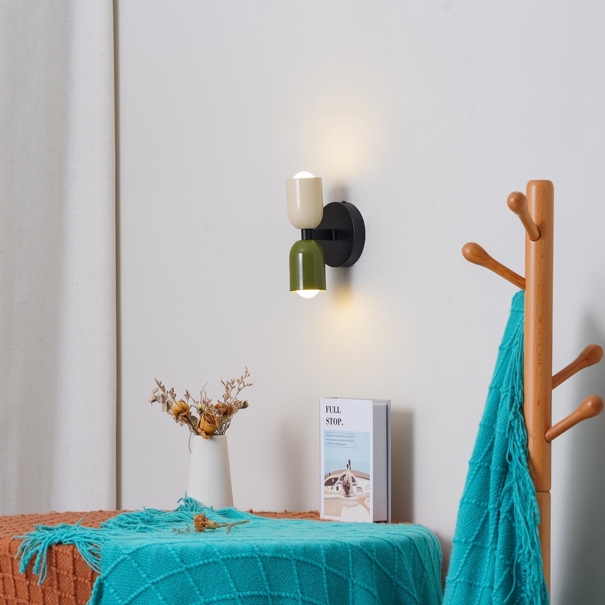 Vibrant Delight Wall Lamp for Chic Bedroom Styling