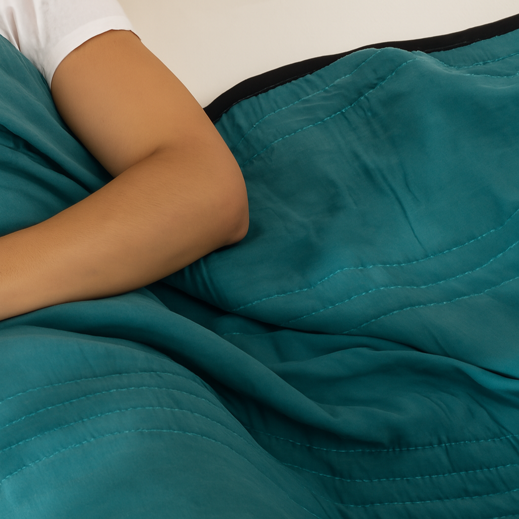 Lightweight All-Season Quilt for Double Bed – Breathable and Comfortable Bedding