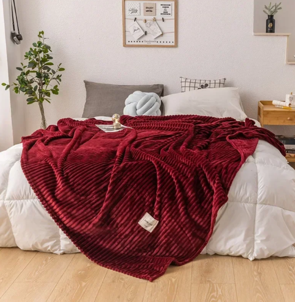 Soft Flannel Throw Blanket | Versatile Design for Comfort and Warmth