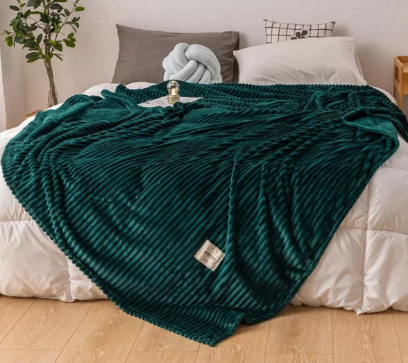Soft Flannel Throw Blanket | Versatile Design for Comfort and Warmth