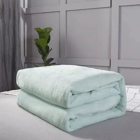 Soft Plush Fleece Blanket for All-Season Comfort