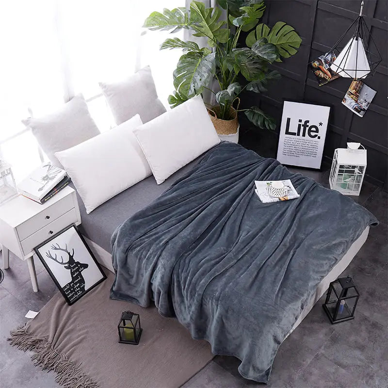 Soft Plush Fleece Blanket for All-Season Comfort