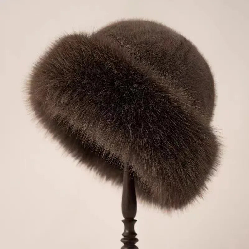 Chic Ivory Faux Fur Winter Hat | Ultimate Comfort & Style