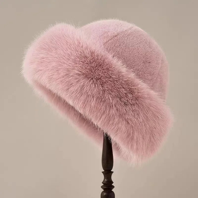 Chic Ivory Faux Fur Winter Hat | Ultimate Comfort & Style