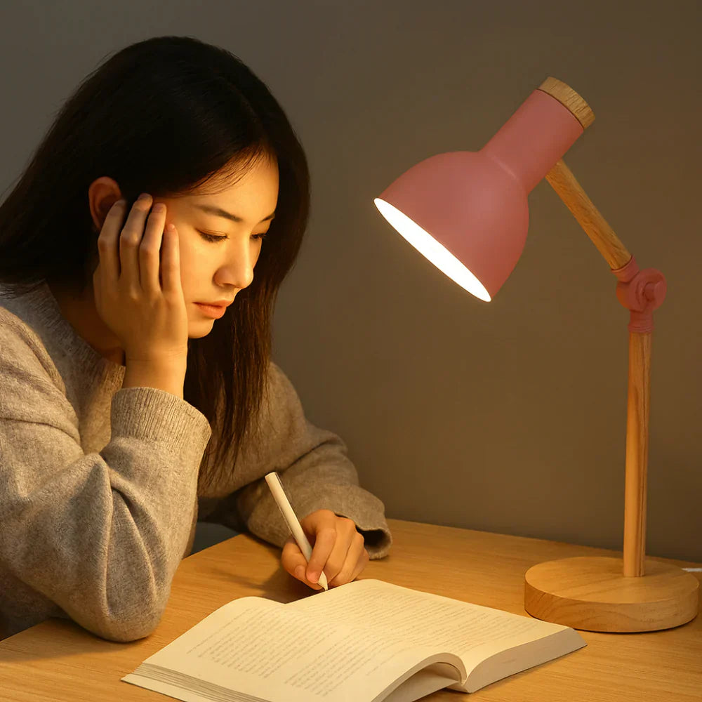 Elegant Adjustable Wooden Desk Lamp for Perfect Lighting