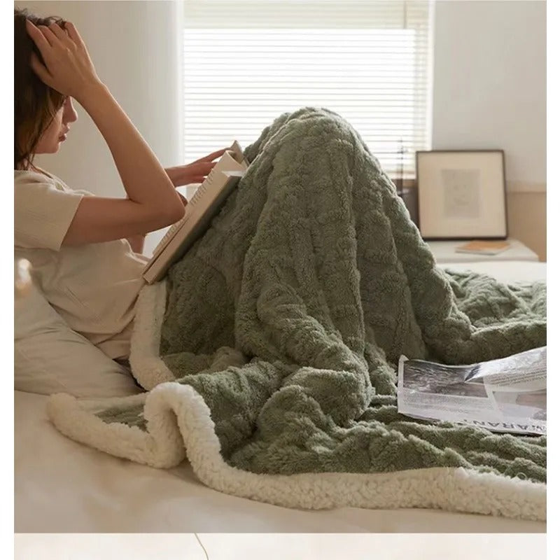 Warm Lambswool Blanket for Winter - Cozy Bedroom Throw