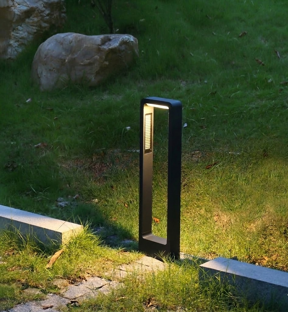 Sleek Waterproof LED Garden Path Light in Black Aluminum