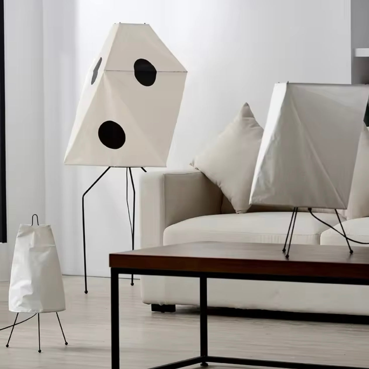 Taavita Floor Lamp - Japanese Akari Style for Elegant Design and High-Quality Materials