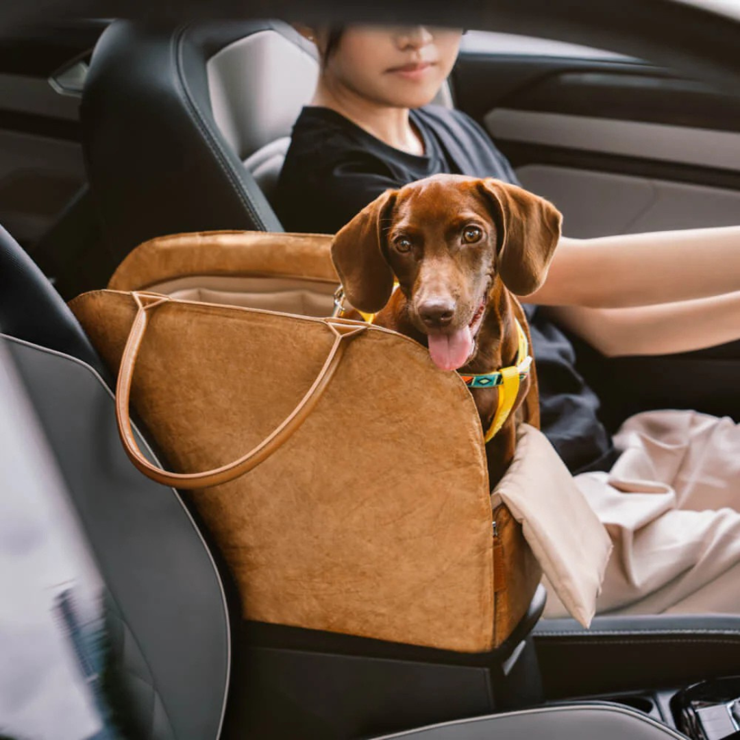 Pet Travel Carrier Bag with Expandable Storage | Safe and Stylish Design