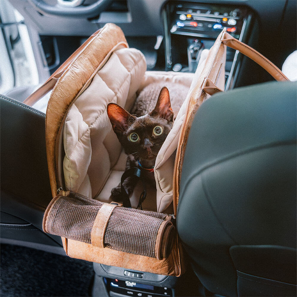 Pet Travel Carrier Bag with Expandable Storage | Safe and Stylish Design