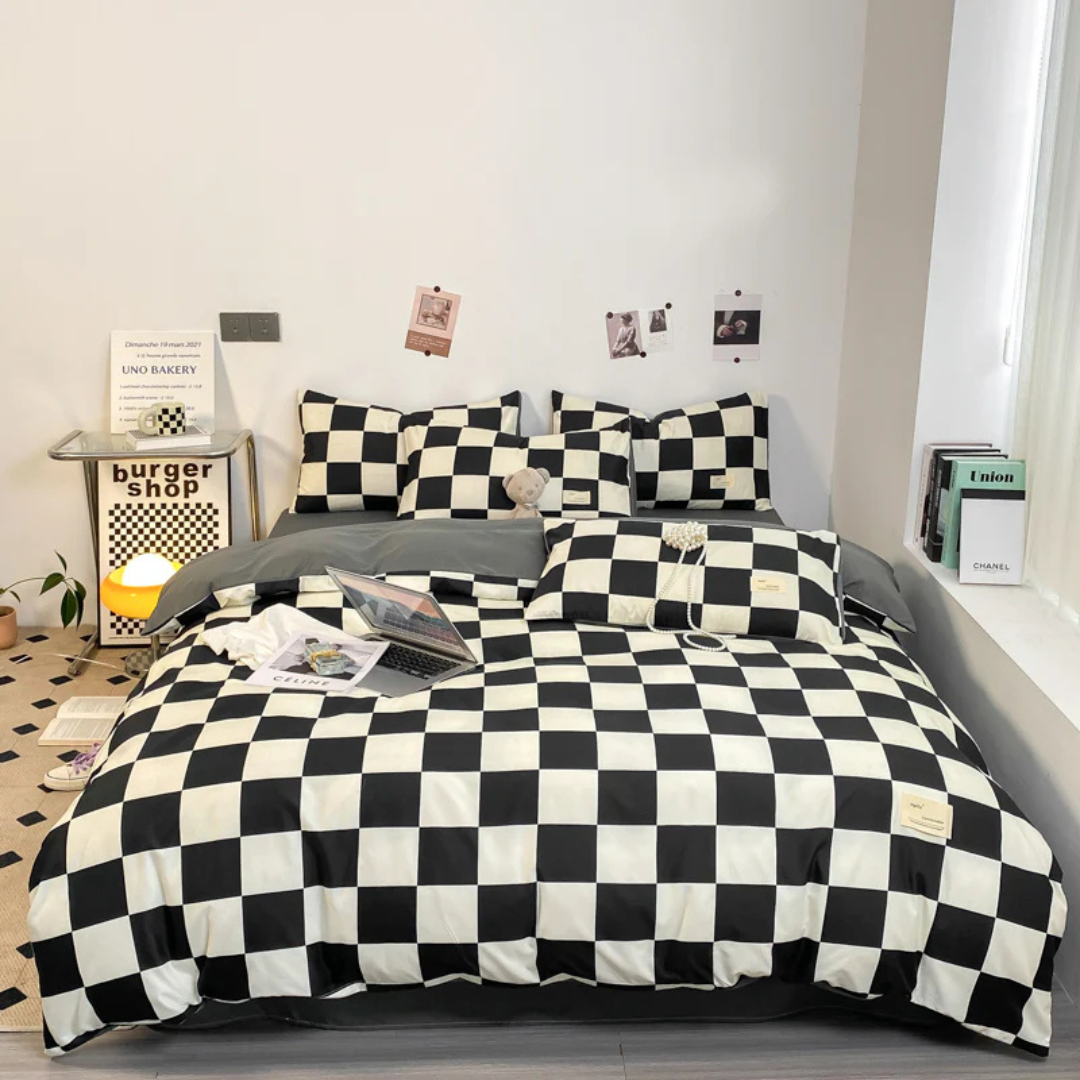 Checkered Duvet Cover Set – Soft, Breathable Fabric for All-Season Use