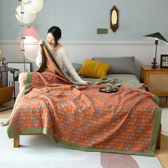 Cozy Throw Blanket in Elegant Hygge Style | Soft and Comfortable Fabric
