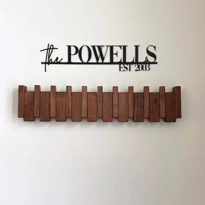 Stylish Coat Rack in Wood with Piano-Inspired Design for Organizing
