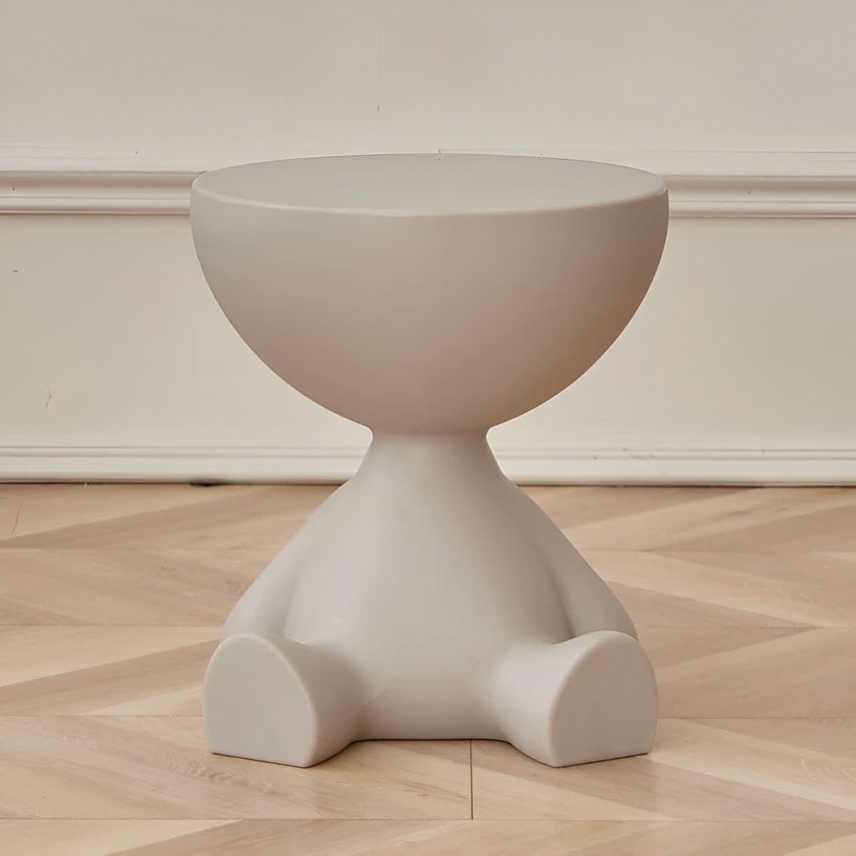 Chic Circular Accent Table for Modern Living Spaces