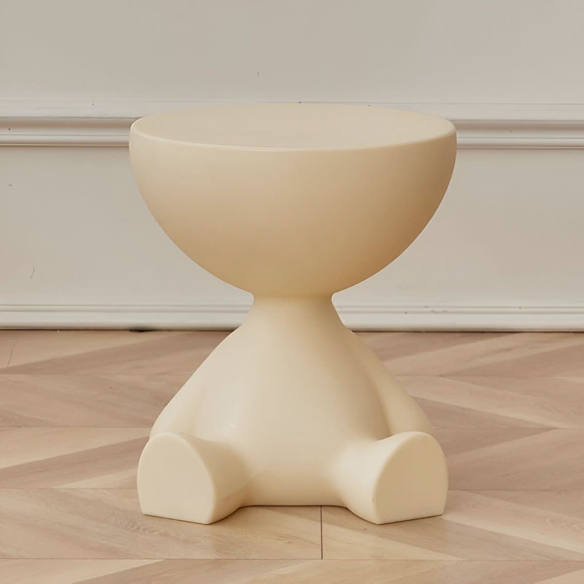 Chic Circular Accent Table for Modern Living Spaces