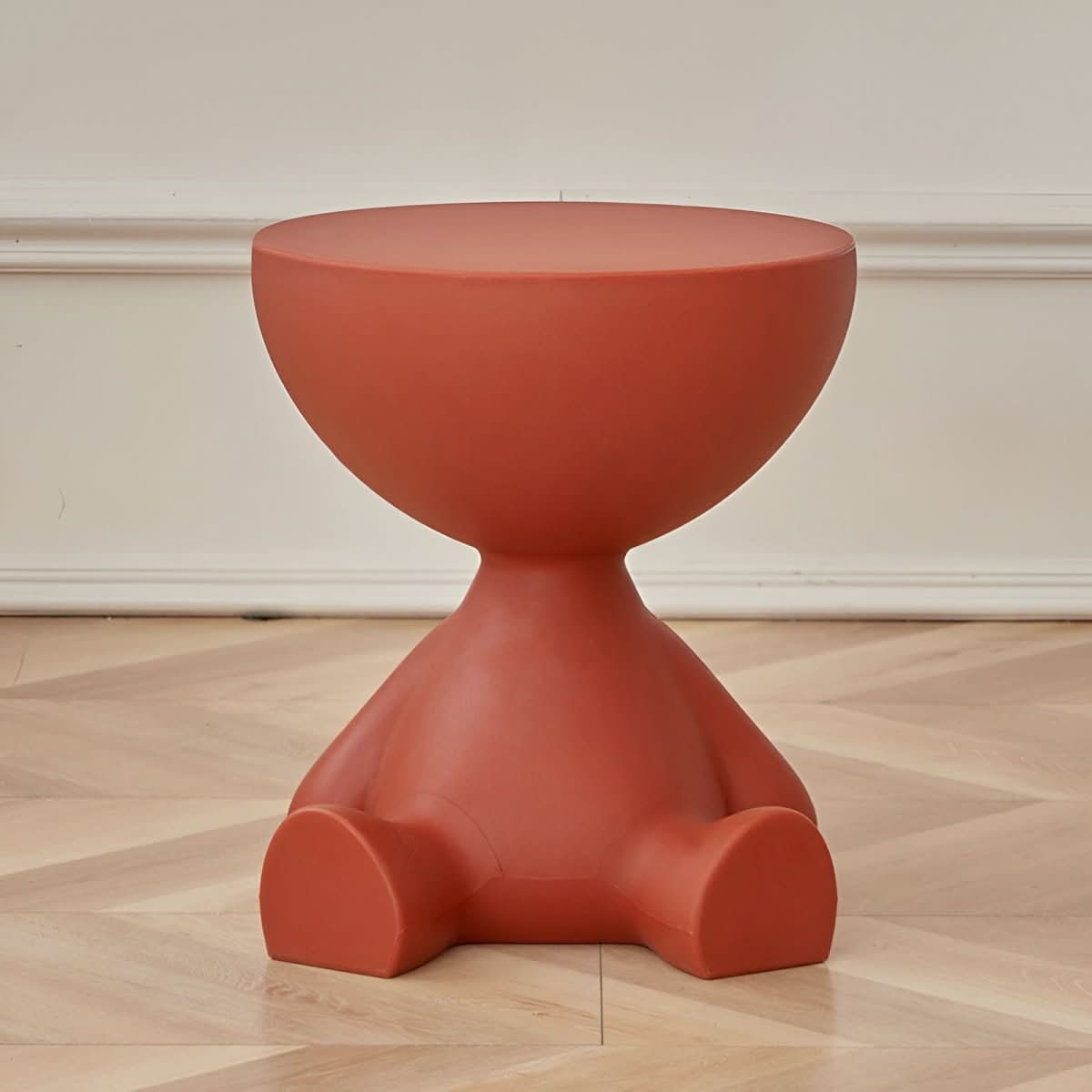 Chic Circular Accent Table for Modern Living Spaces