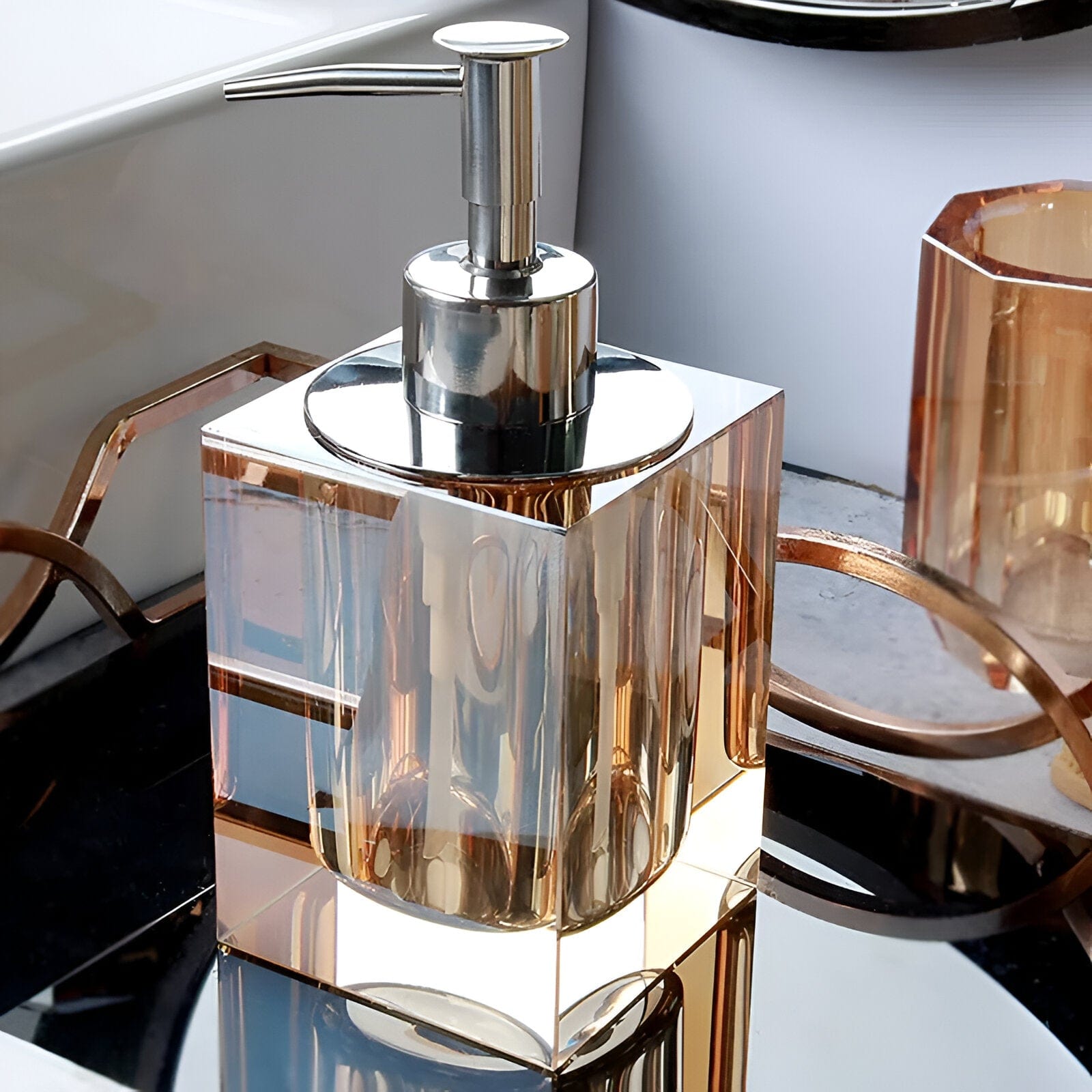 Elegant Bathroom Accessories Set in Crystal Glass – Timeless Design for Stylish Decor