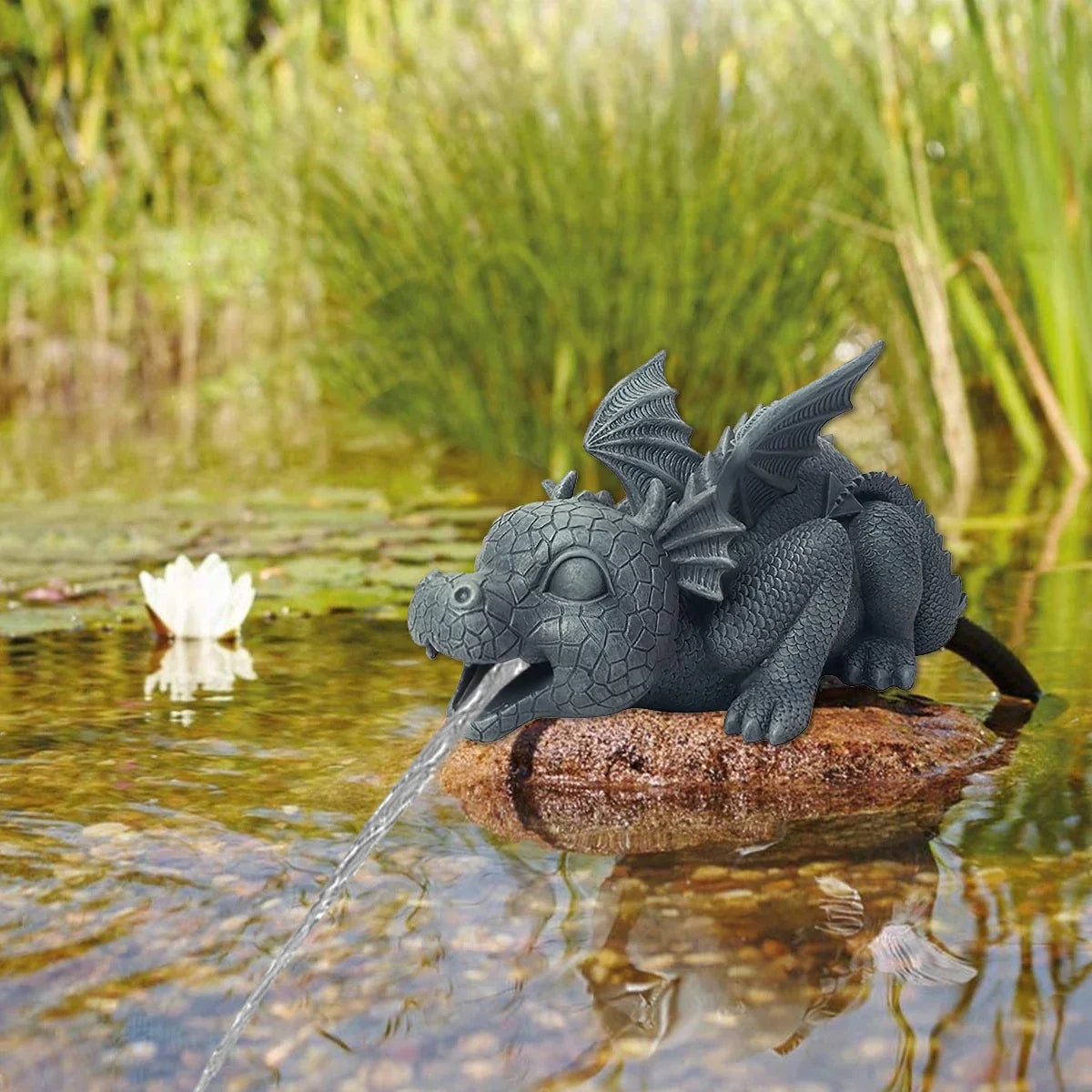 Realistic Water-Spraying Dragon Statue – Weatherproof Outdoor Fountain