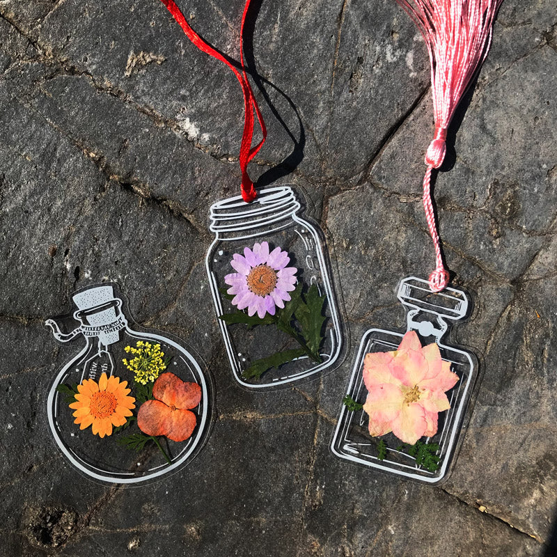 Dried Flower Bookmark Set Featuring Unique Pressed Floral Design - Ideal Gift for Nature Enthusiasts