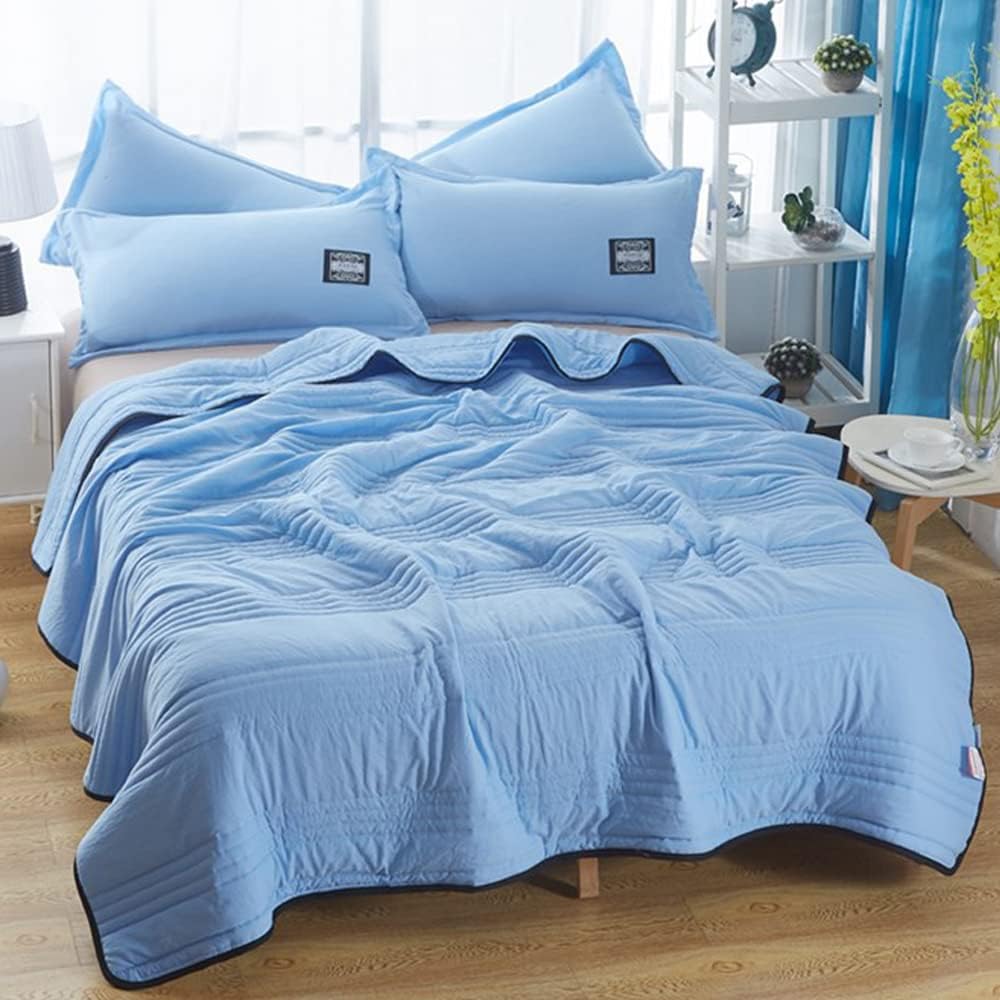 Cooling Bed Blanket with Lightweight Hypoallergenic Fabric for Warm Sleepers