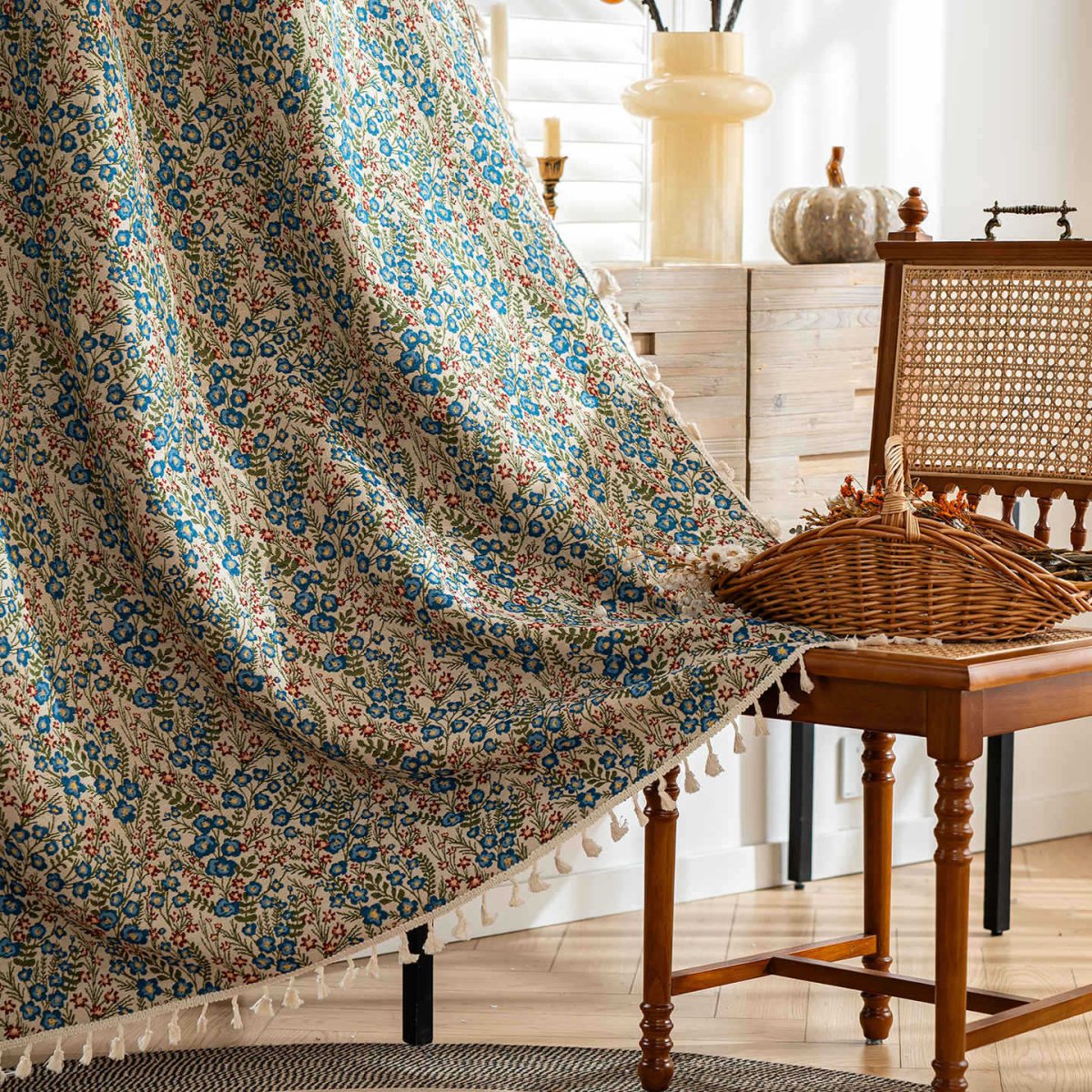 Country Haven Blackout Curtain for Cozy Spaces
