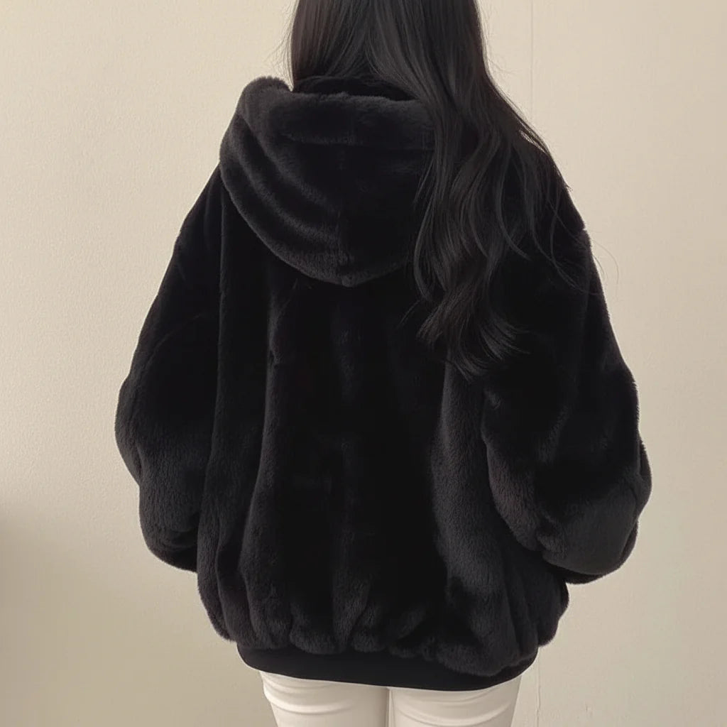 Cozy Women's Winter Coat with Soft Lining and Zipper Closure