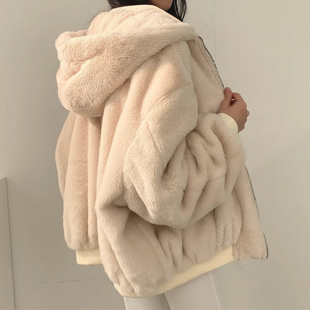 Cozy Women's Winter Coat with Soft Lining and Zipper Closure