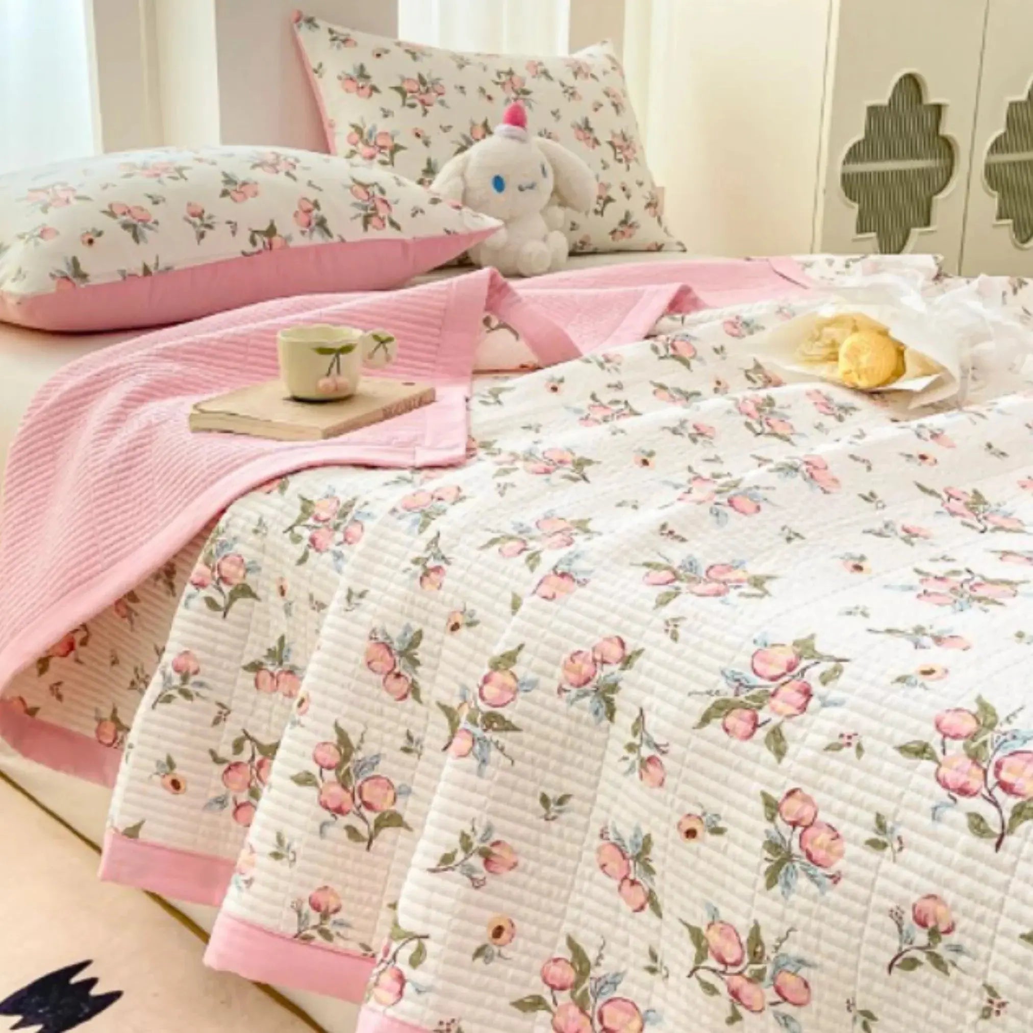 Cozy Microfiber Duvet Cover Bedding Set with Floral Pattern and Hidden Zipper