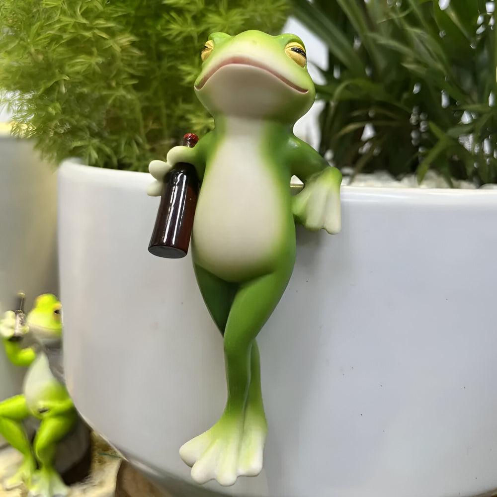 Charming Frog Planter Edge Decoration for Home and Garden