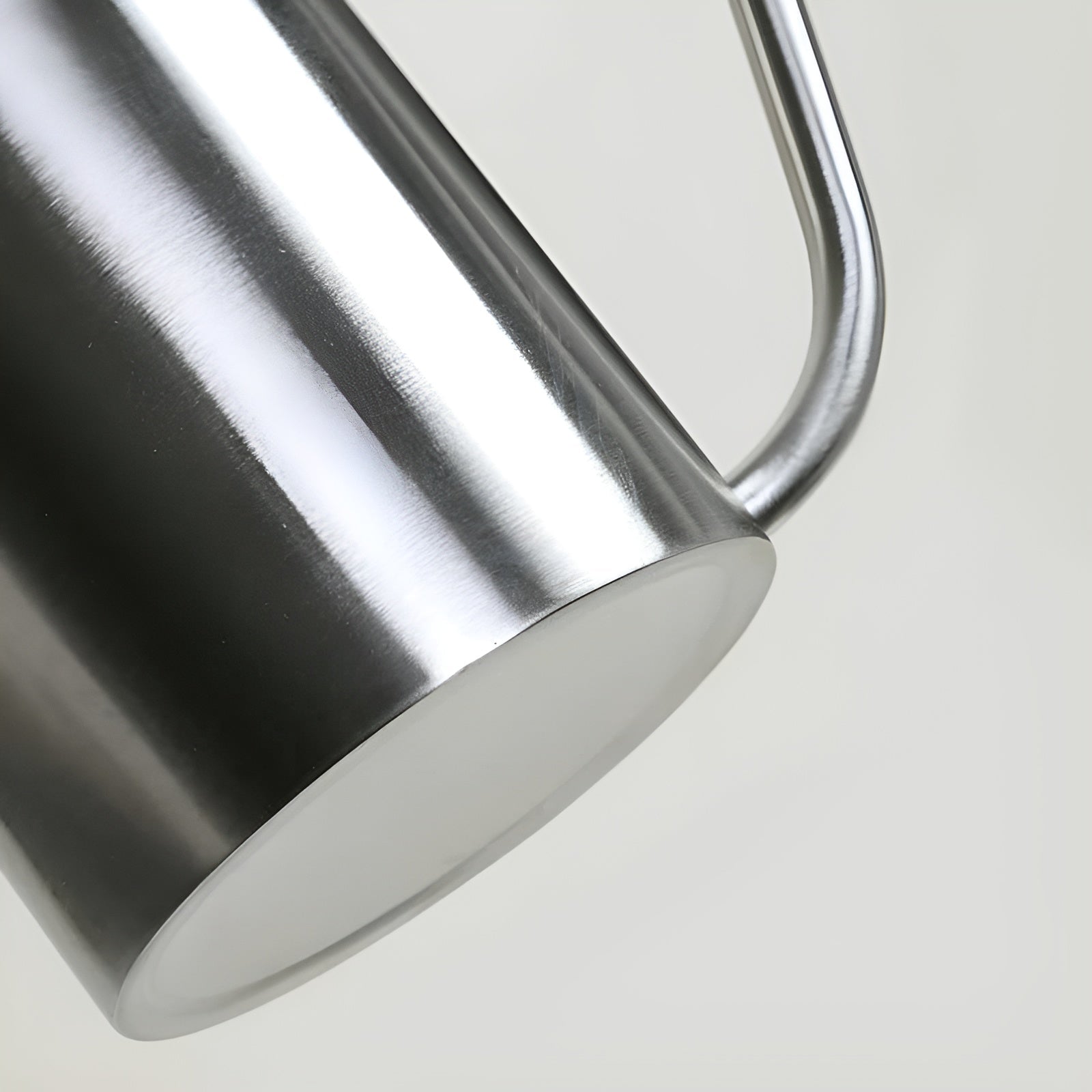 1.5L Metal Watering Can with Ergonomic Spout for Indoor Plants