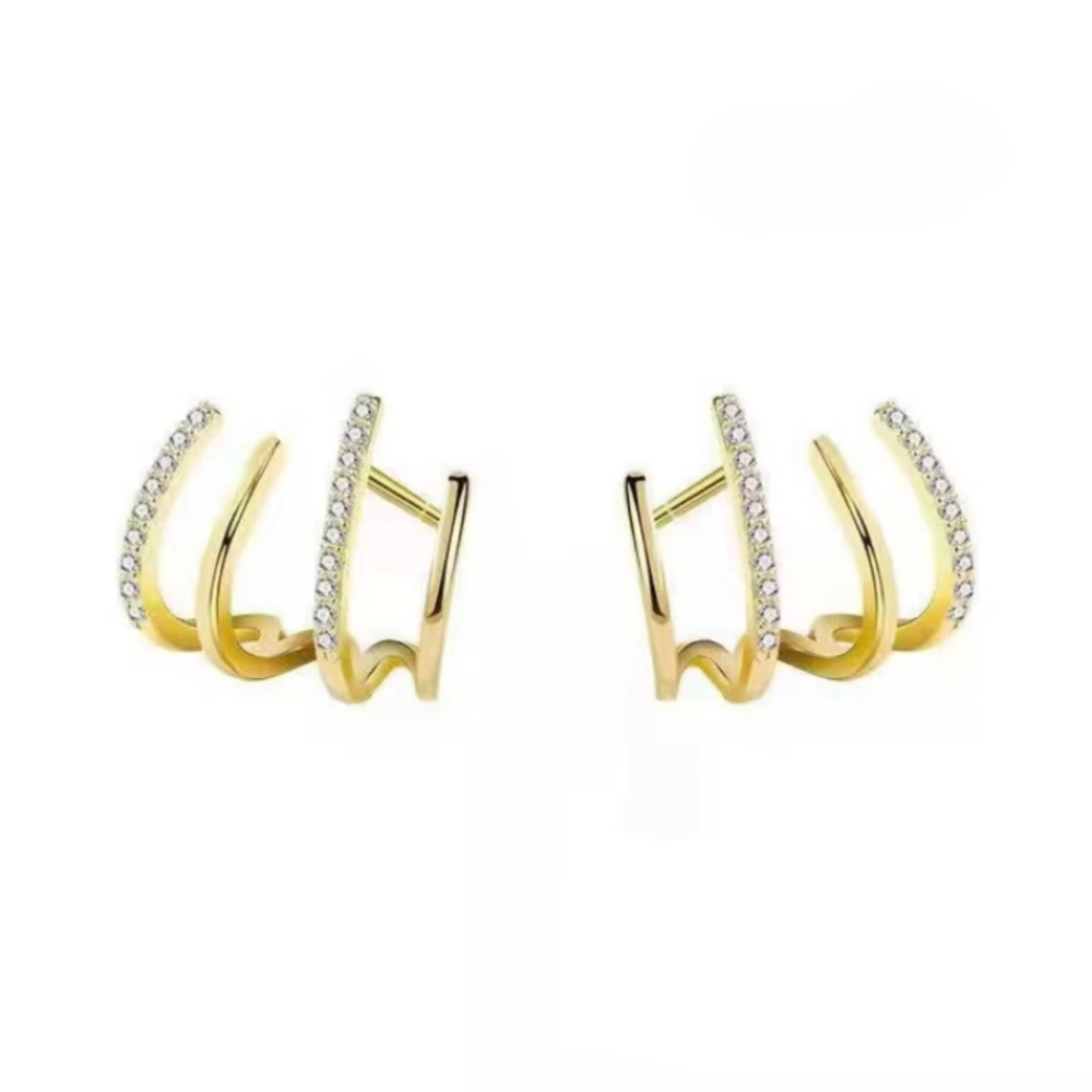 Sleek Gold Hoop Earrings: Effortless Elegance for Any Occasion