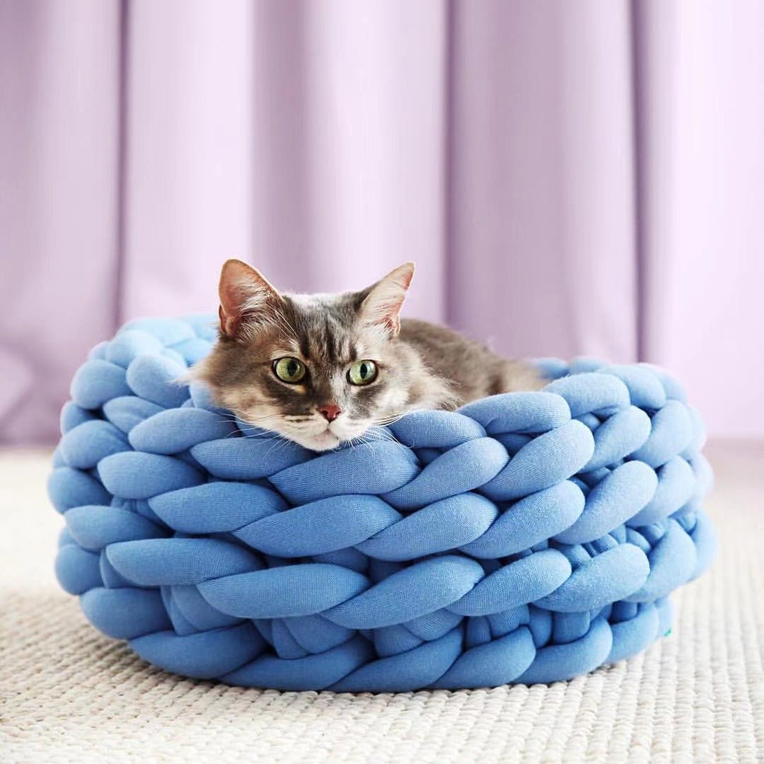 CozyNest Soft Wool Pet Bed with Elevated Edge Protection