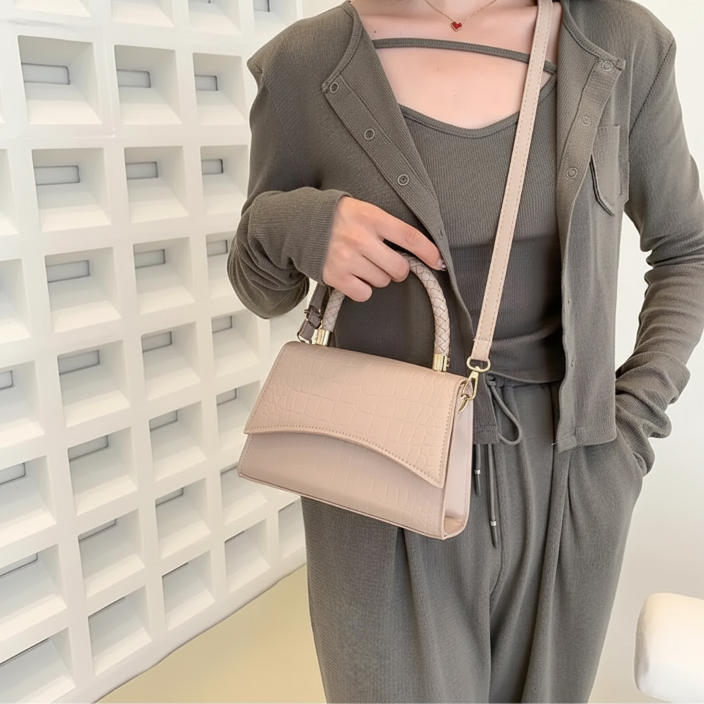 Everyday Versatile Crossbody Bag for Casual Outings