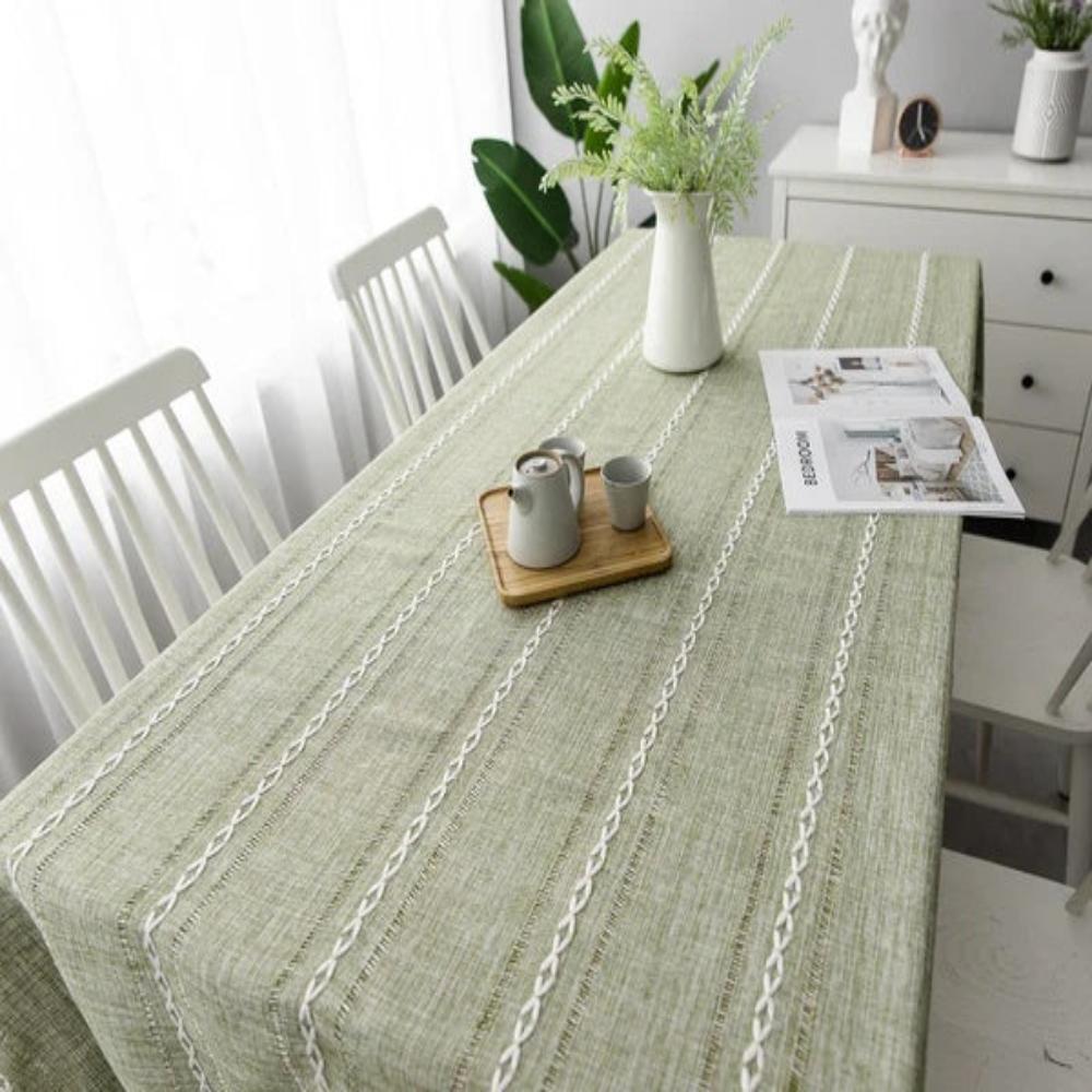 Elegance Table Cover in Cotton-Linen Blend for Every Occasion