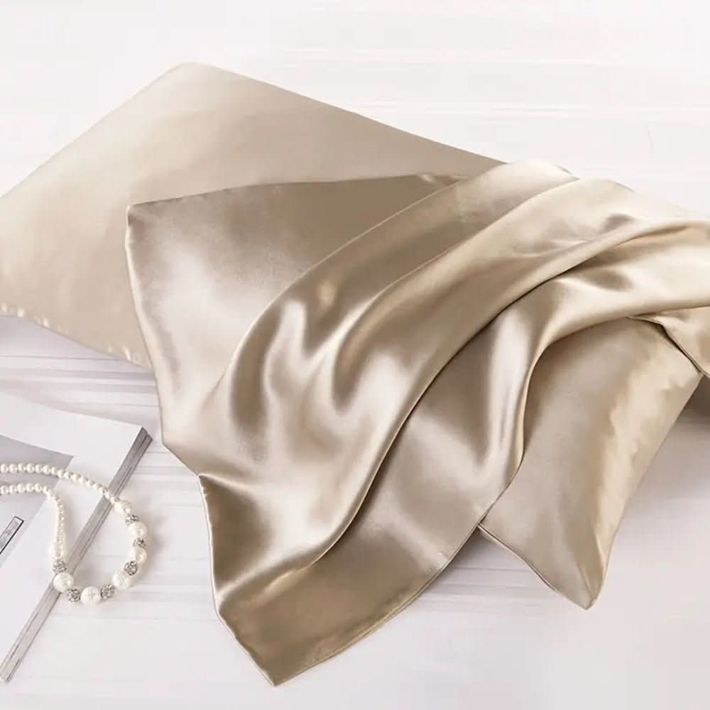 SilkDream Pillowcase - Soft Silk for Restful Sleep