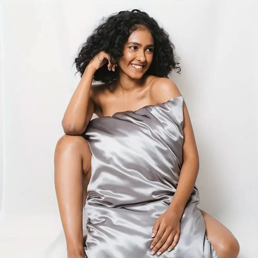 SilkDream Pillowcase - Soft Silk for Restful Sleep