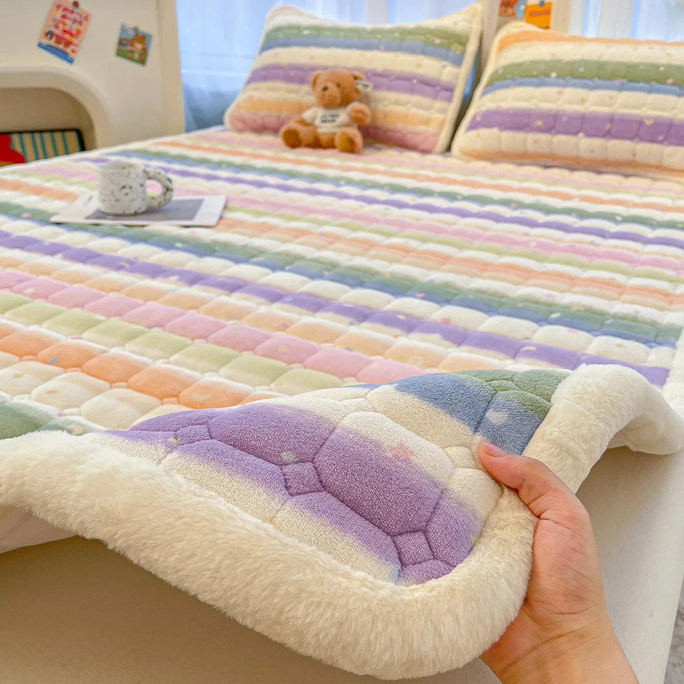 Purple Children's Mattress Pad with Adorable Cartoon Print – Soft & Warm