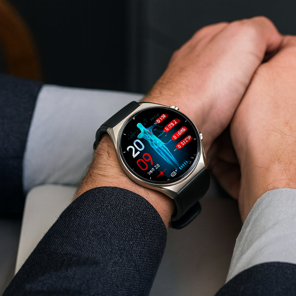 Smartwatch with ECG Tracking and Waterproof Feature for Daily Health