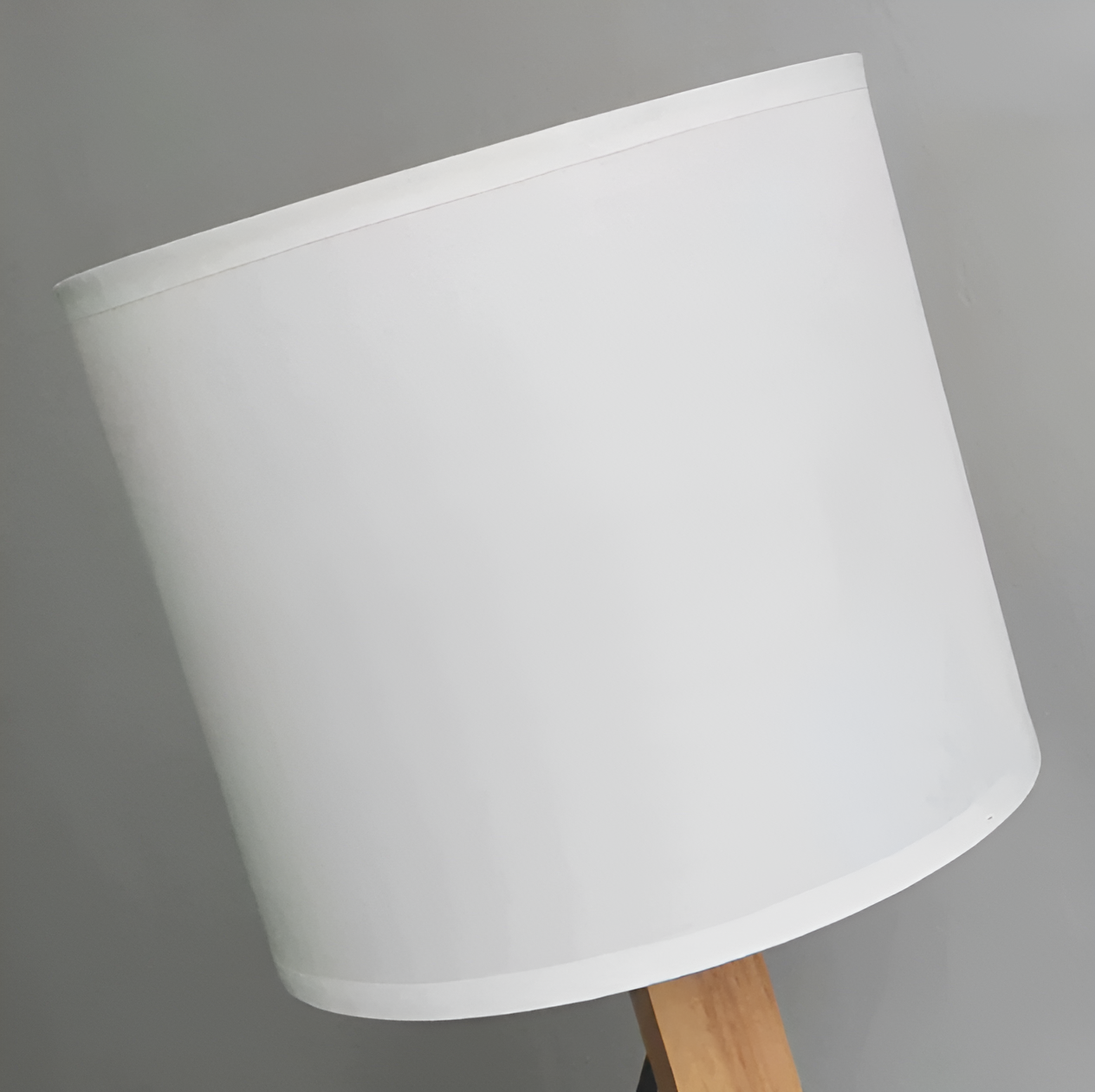 Flexible Taavita Lamp - Solid Wood Robot Desk Lamp