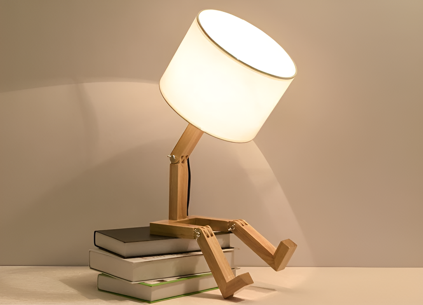 Flexible Taavita Lamp - Solid Wood Robot Desk Lamp