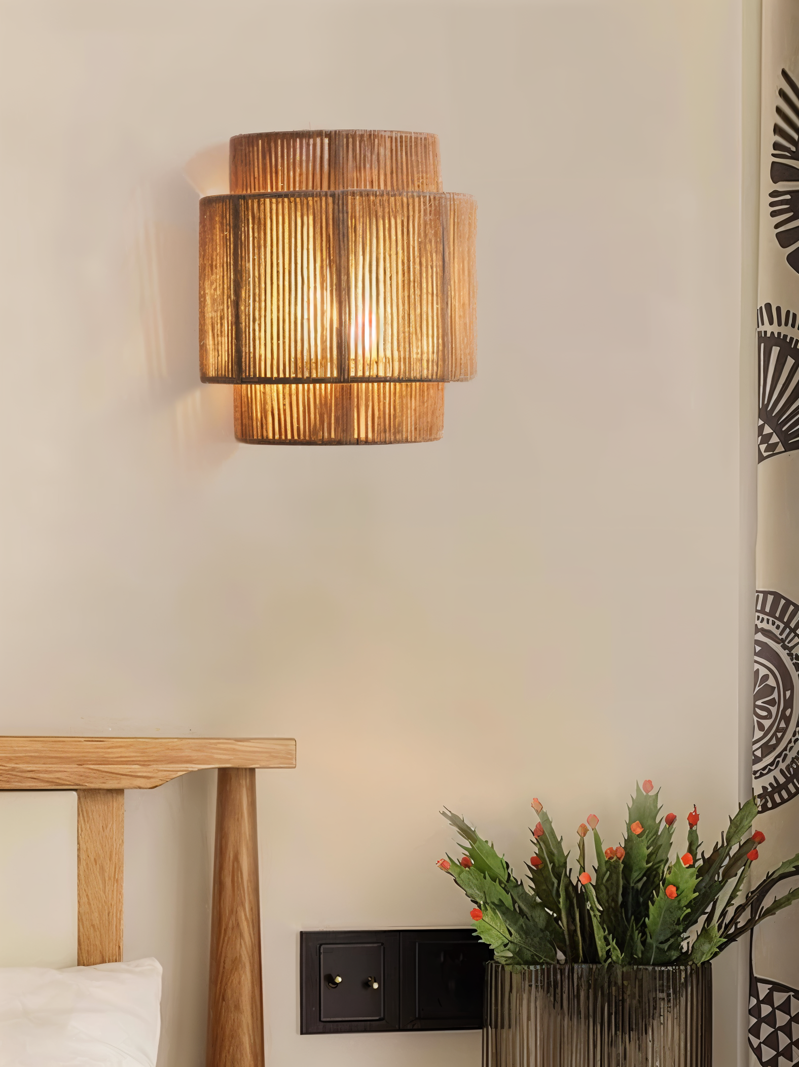 Taavita Wall Lamp - Rattan Lampshade with Hemp Rope - Boho Wall Decoration