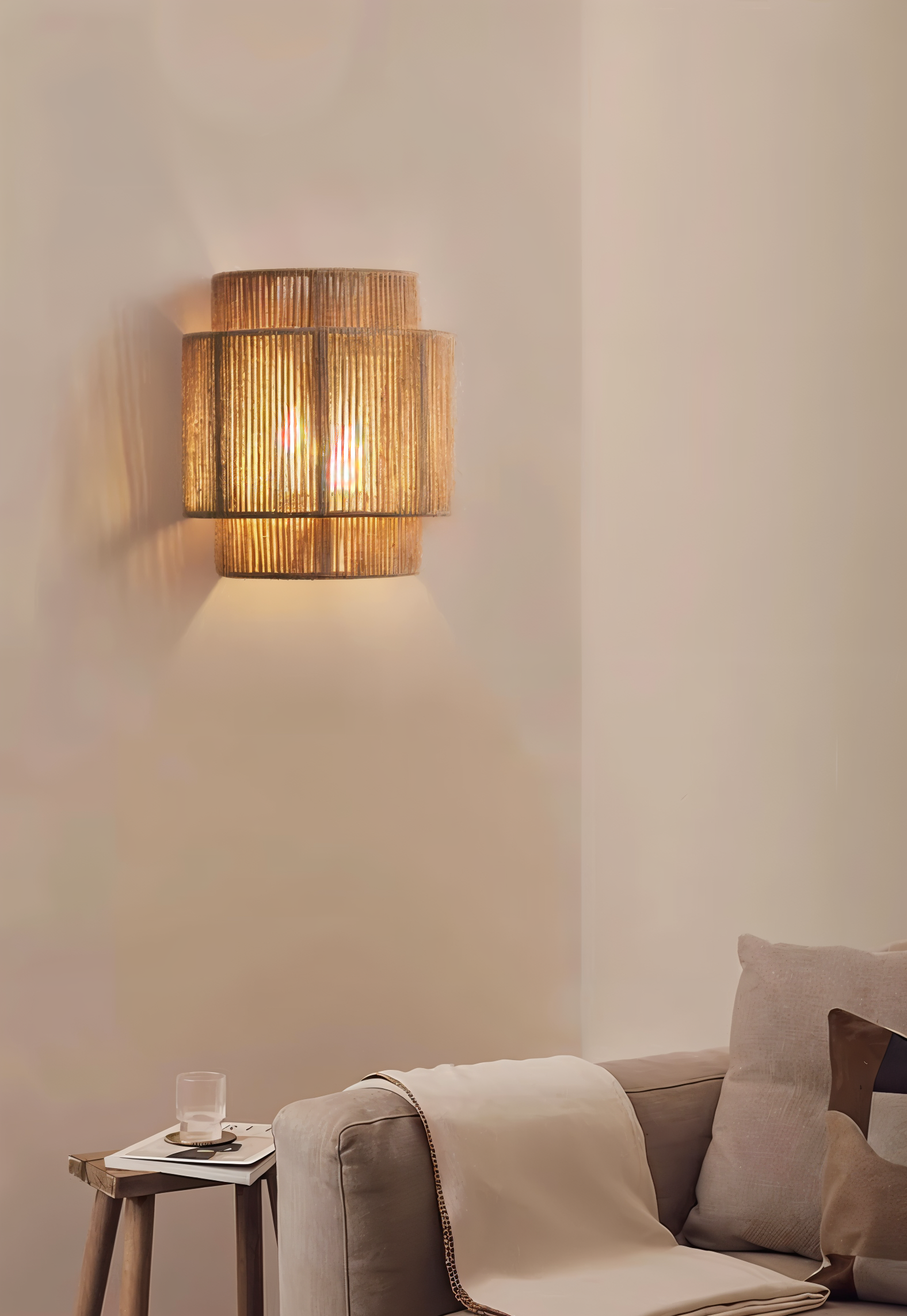 Taavita Wall Lamp - Rattan Lampshade with Hemp Rope - Boho Wall Decoration