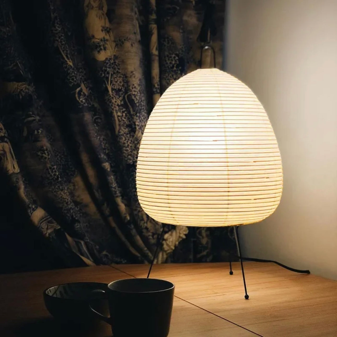 Taavita - Japanese Akari Style Floor Lamp with Elegant Design and High-Quality Material
