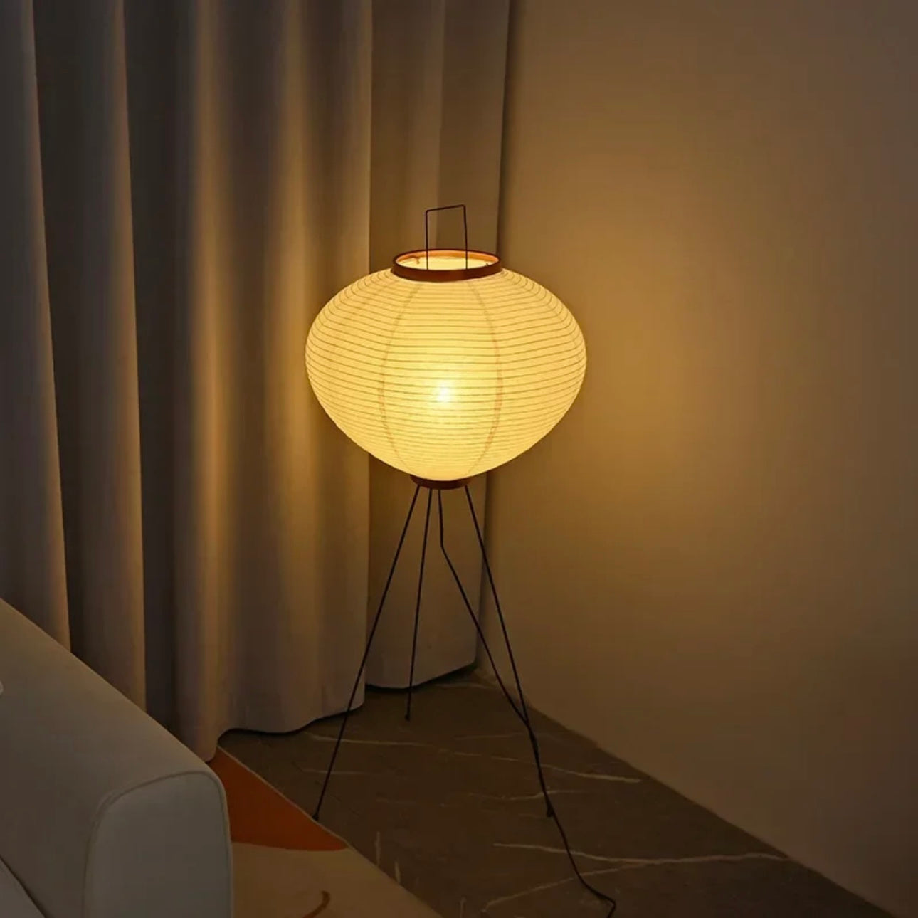 Taavita Floor Lamp - Japanese Akari Style for an Elegant and Modern Home